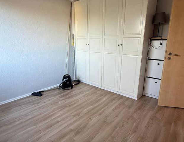 2-Zimmer-Wohnung mit Balkon & EBK in Zehlendorf zu vermieten - Photo 1