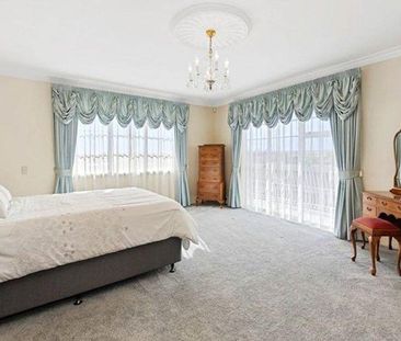 12 Ellerslie Avenue - Photo 5