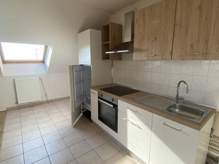Location Appartement 2 pièces 46m² LE CREUSOT 71200 - Photo 3