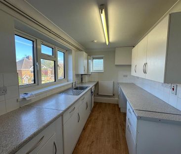 2 bedroom maisonette to rent - Photo 3