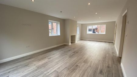 5 bedroom detached house to rent - Photo 4