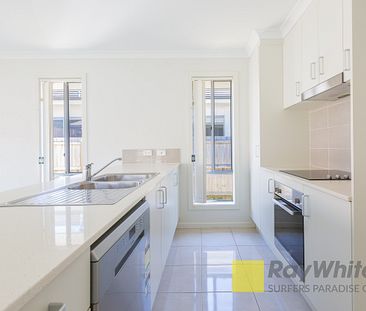 40 Azure Way, 4212, Hope Island - Photo 5