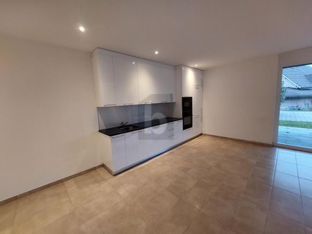 CENTRALLY LOCATED WITH SEATING - Photo 3