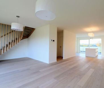 Duplex te huur in Kraainem voor € 2.100 met 2 slaapkamers - foto 2
