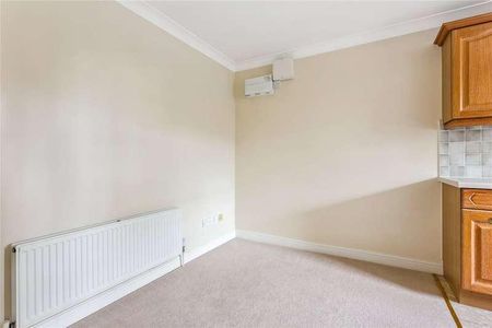 West Drive, Sonning, Berkshire, RG4 - Photo 4