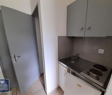 Location Appartement 1 pièce 16m² AIX EN PROVENCE 90ème - Photo 3