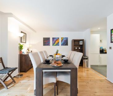 Apt. 60 Forbes Quay, Lazer Lane, Grand Canal Dk, Dublin 2 - Photo 6