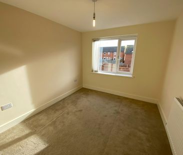 Flat to rent on - Photo 5