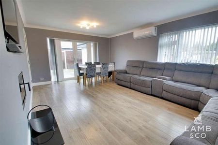 White Lodge Crescent, Thorpe-le-soken, Clacton-on-sea, CO16 - Photo 2