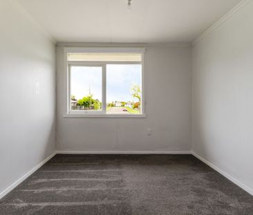 Comfortable Family Home - Photo 4