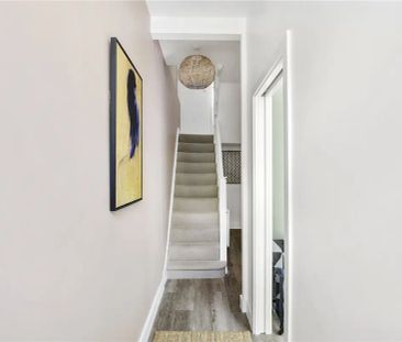 5 bedroom house in Holloway - Photo 4