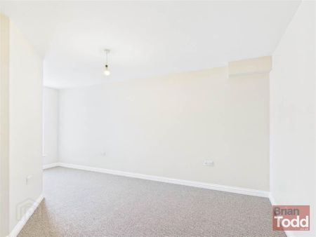 Bay Road Manor, Larne, BT40 - Photo 4