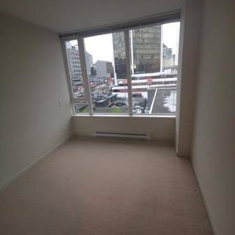 Vancouver West and Cambie two bedroom Apartment for rent - Photo 3