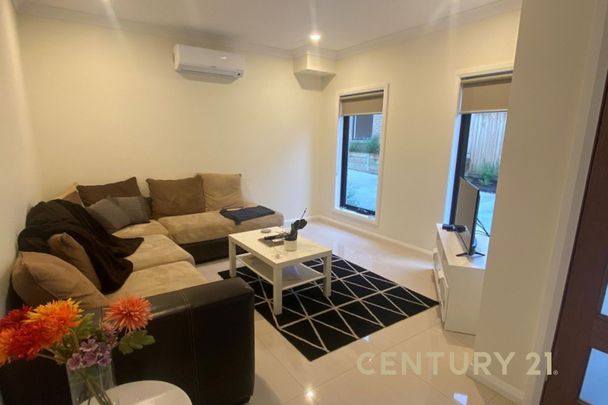 Modern Style, Effortless Living - Photo 1