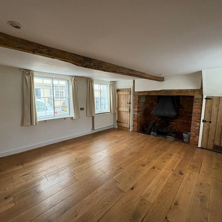 4 bedroom detached house to rent - Photo 1