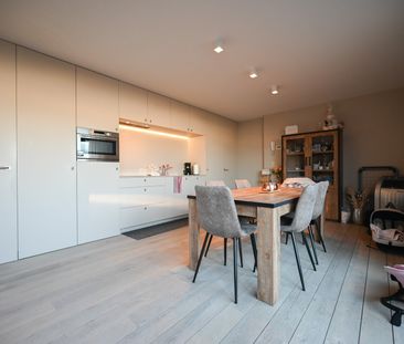 Piekfijn afgewerkt appartement te Kachtem - Photo 1