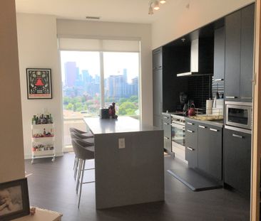 CANARY PARK: Bayview Ave & Front St E (120 Bayview Ave) AD#001102 - Photo 6