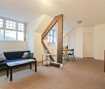 2 bedroom penthouse to rent - Photo 3