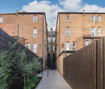 Studio Flat, High Road, N12 - Photo 6