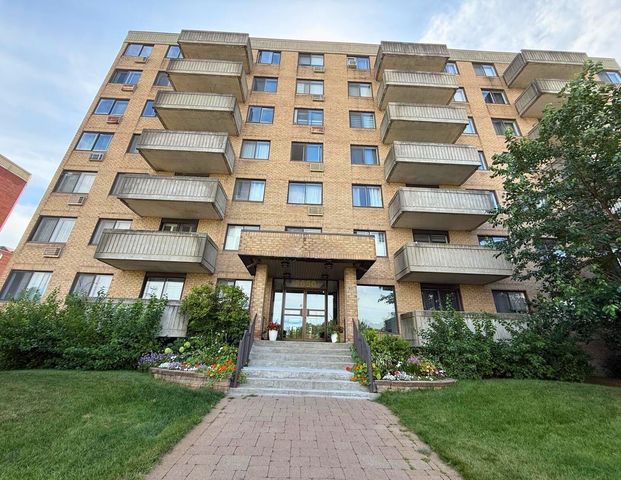 À louer / Appartement - Photo 1