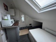 1 bed Shared House for Rent - Photo 1