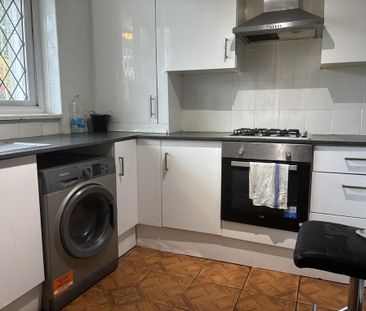 House share to rent - Photo 4