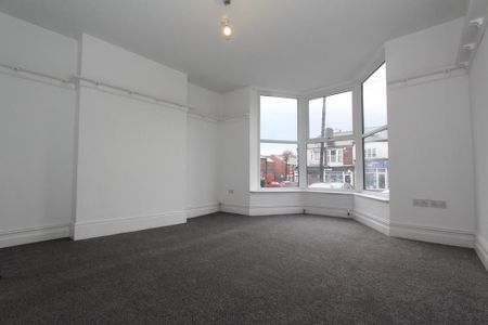 1 bedroom ground floor flat to rent - Photo 2
