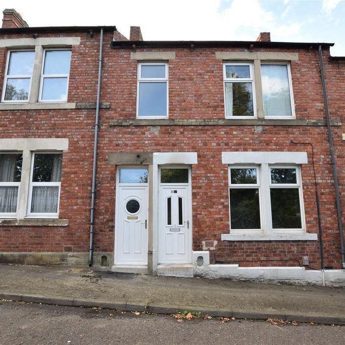 3 bedroom apartment to rent - Photo 1