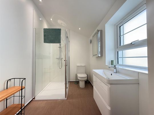 87 Garth Road - Photo 1