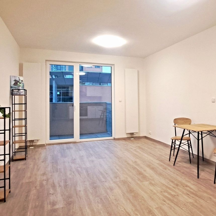 Pronájem bytu 1+kk v osobním vlastnictví 36 m², Zlín - Fotografie 1