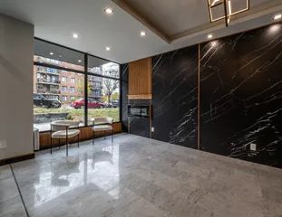 1 room apartment of 48m² in Montreal - Photo 1