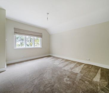 2 bedroom semi-detached house to rent - Photo 6