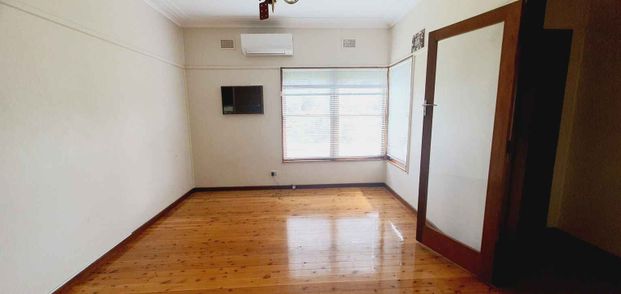 73 Bradbury Avenue Campbelltown - Photo 1