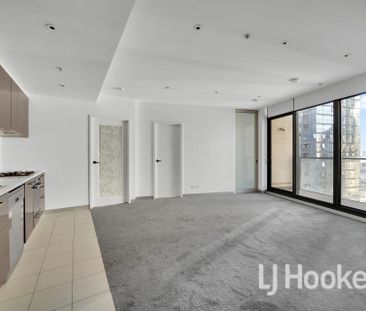 Modern & Spacious Living in the Heart of Southbank - Photo 1