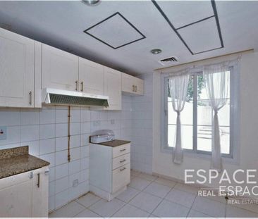 Type 4E | Back to Back | - Photo 3