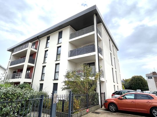 Location Appartement 3 pièces 63m² - Photo 1