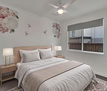 4-Bedroom Home with Pool - Photo 6