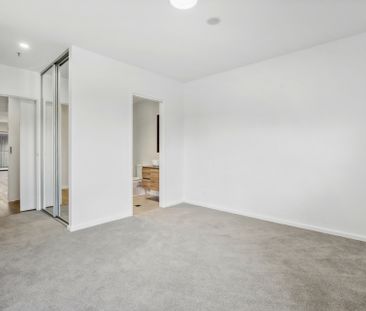 1st floor unit! - Photo 2