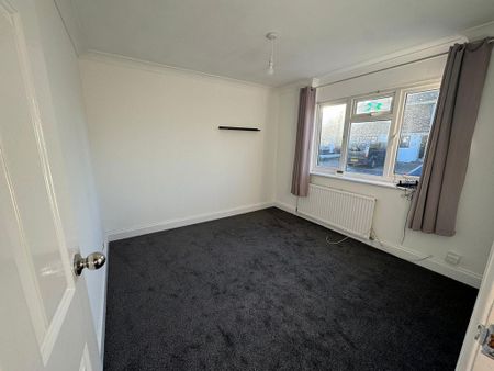 3 bedroom bungalow to rent - Photo 3