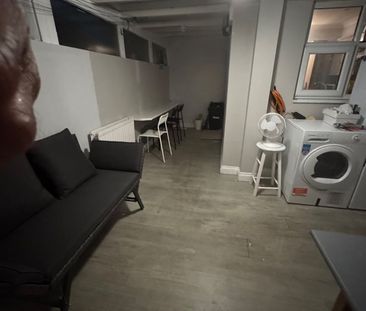 Room in a Shared House, Meads Lane, IG3 - Photo 6