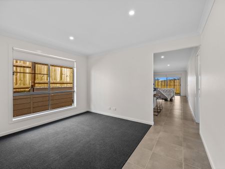 7 Hardie Street, Ripley QLD 4306 - House For Rent | Domain - Photo 5