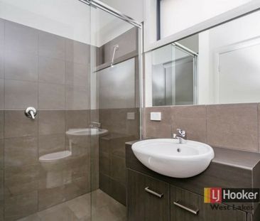 Lockup-and-Leave Modern Townhouse! - Photo 3