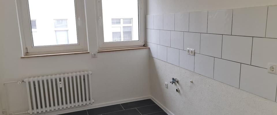 Renovierte 4-Zimmer-Wohnung mit Balkon zu vermieten! 1 Nettokaltmiete frei (2. Monat)* - Foto 1