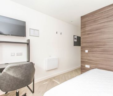 1 bed Shared Flat for Rent - Photo 6