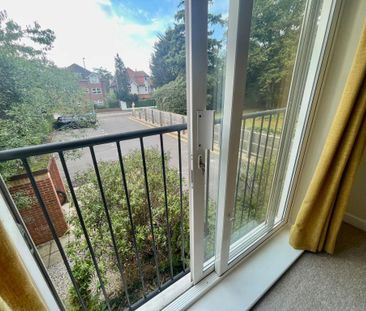 RICHMOND PARK ROAD, CHARMINSTER (P05792) - Photo 2