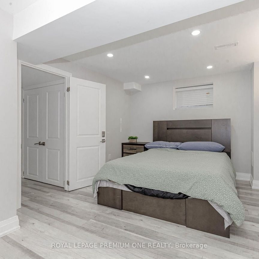 For Lease - 2085 Bridge Road Unit# Basement, Oakville, Ontario - Photo 1