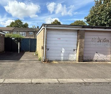 Terraced House to rent on - Photo 1