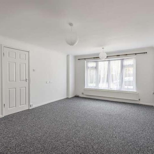 Proctors Road, Wokingham, RG40 - Photo 1