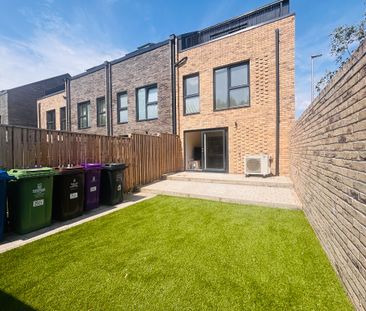 Festival Court, Glasgow, Princes Quay, G51 1BF - Photo 2