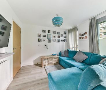 1 Bed Flat, Heron Place, E16 - Photo 4